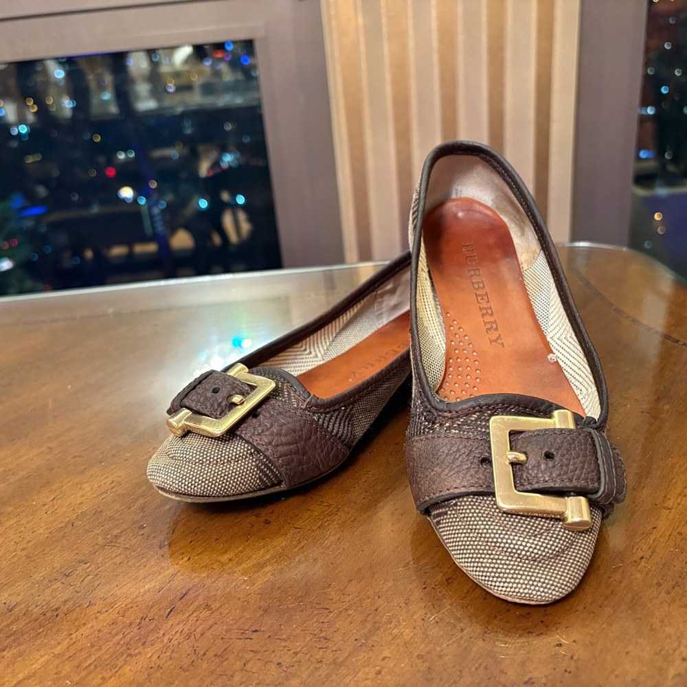 Burberry Dark Brown and Tan Buckle Loafers